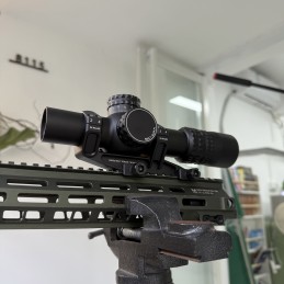 Holy Warrior NX8 1-8 F1 Lunette LPVO FFP tube 34mm, hausse ZeroStop et réticule FC-MIL