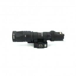SF M323V Vampire IR/White Scout Light Weapon Light With Remote Switch And Throw-Lever Picatinny Offset Mount 500 Lumen white LED SF M323V Vampire IR/White Scout Light Weapon Light With Remote Switch And Throw-Lever Picatinny Offset Mount 500 Lumen white LED