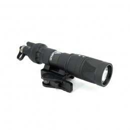 SF M323V Vampire IR/White Scout Light Weapon Light With Remote Switch And Throw-Lever Picatinny Offset Mount 500 Lumen white LED SF M323V Vampire IR/White Scout Light Weapon Light With Remote Switch And Throw-Lever Picatinny Offset Mount 500 Lumen white LED