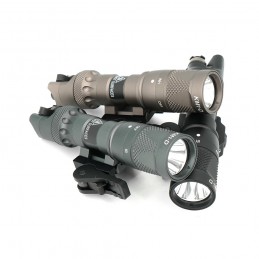 SF M323V Vampire IR/White Scout Light Weapon Light With Remote Switch And Throw-Lever Picatinny Offset Mount 500 Lumen white LED SF M323V Vampire IR/White Scout Light Weapon Light With Remote Switch And Throw-Lever Picatinny Offset Mount 500 Lumen white LED