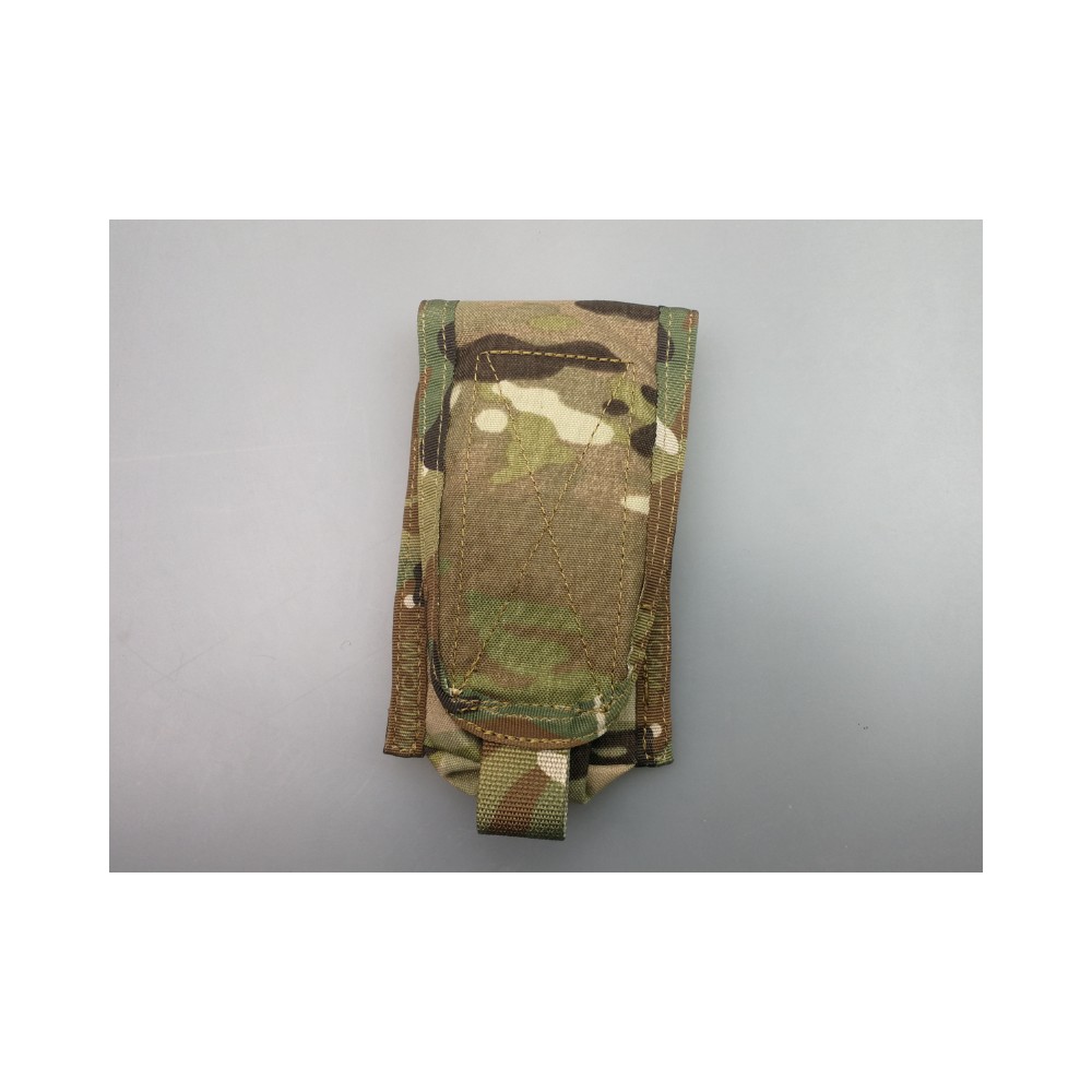 EvolutionGear Pochette pour grenade assourdissante style Paraclete Delta CAG coloris MC EvolutionGear Pochette pour grenade assourdissante style Paraclete Delta CAG coloris MC